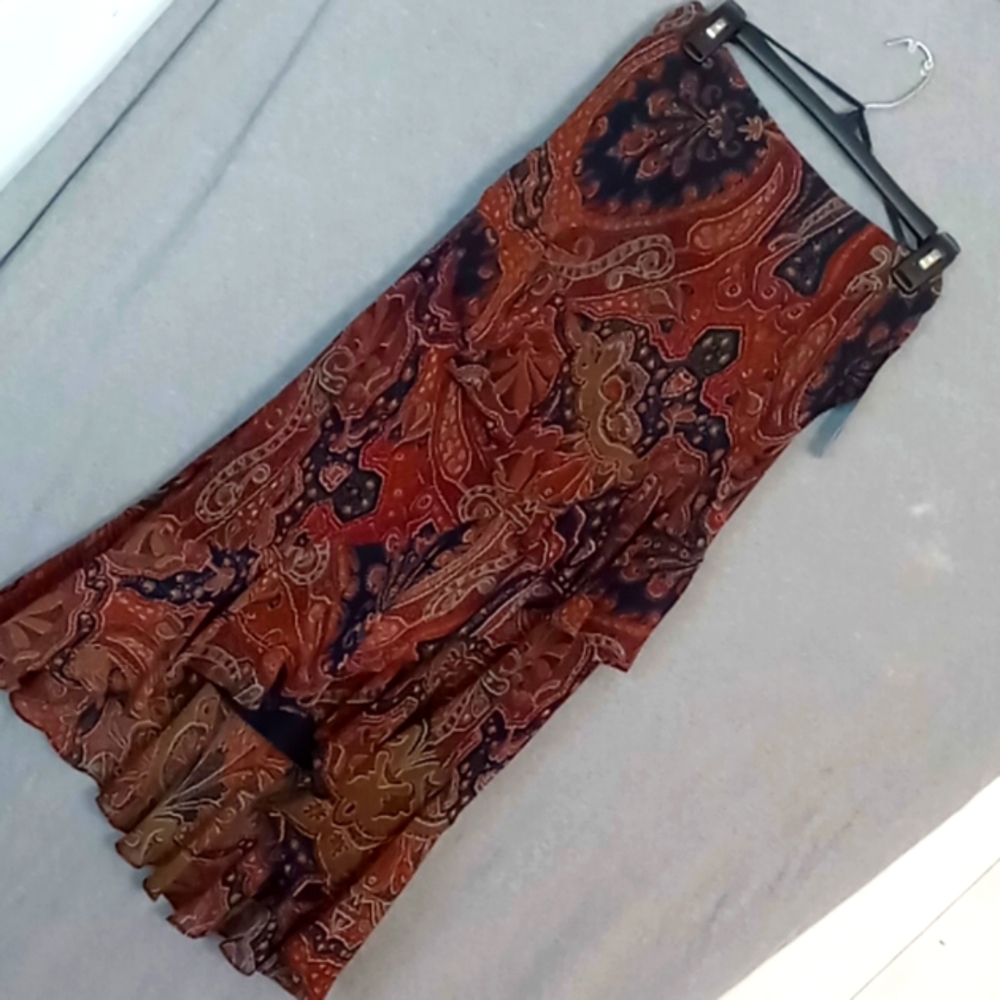 Chaps high-low flowy skirt